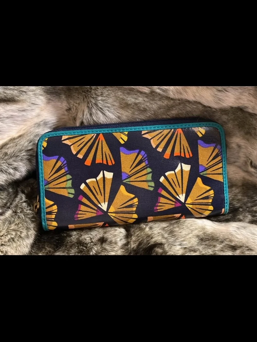 Fossil Colored Pencil Shavings Print Bags & Wallet Novelty Matching Set
